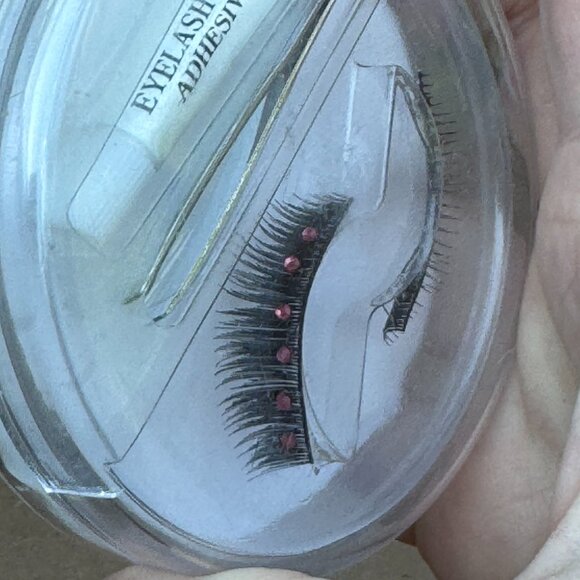 OSP Cosmetics Masquerade Pink Diamond Eye Lash Kit - Picture 2 of 10